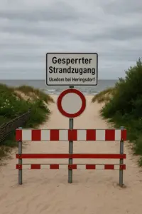 Strandzugang auf Usedom gesperrt – Treppe endet im Wasser der Ostsee bei Heringsdorf