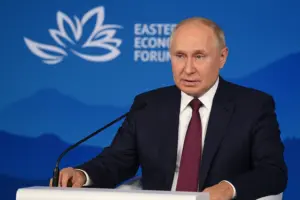 Wladimir Putin spricht beim Wirtschaftsforum in Wladiwostok