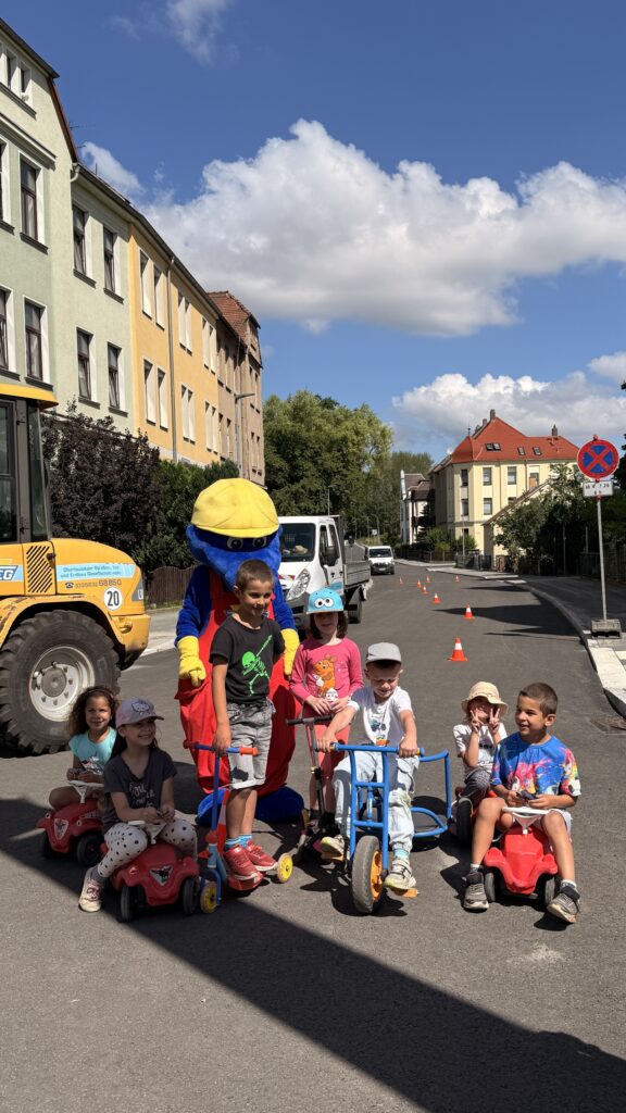 Sanierte Eckartsberger Straße in Zittau nach vorzeitiger Fertigstellung und Freigabe für den Verkehr